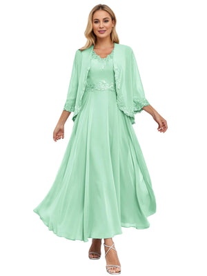 A-line Scoop Knee-Length Lace Chiffon Mother of the Bride Dress With Sequins